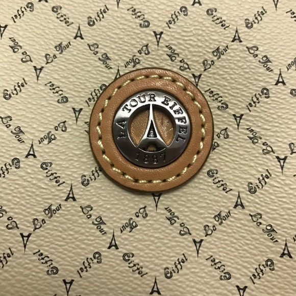 🚫SOLD🚫NWT La Tour Eiffel Paris 1887 Beige Vinyl Body - Picture 2 of 8